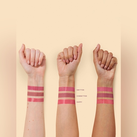 Rare Beauty “Something Rosy” Lip & Cheek Set - Picture 5 of 9